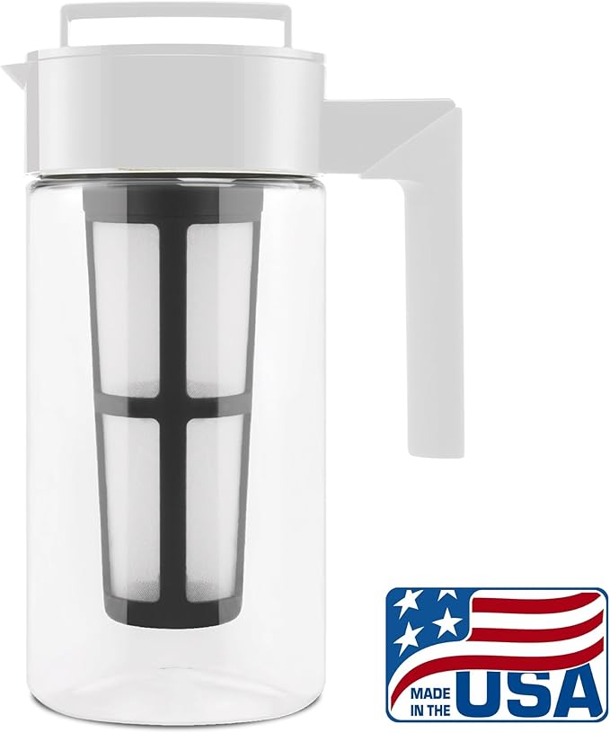 Takeya Tritan Cold Brew Coffee Maker - Airtight Pitcher with Leak-Free Lid - BPA-Free Cold Brew Maker with Silicone Handle - Dishwasher-Safe Pitcher for Homemade Cold Brew - 1 Quart, White