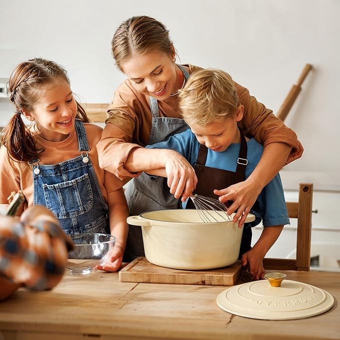 Overmont Enameled Cast Iron Dutch Oven - 5.5QT Pot with Lid Cookbook & Cotton Potholders - Heavy-Duty Cookware for Braising, Stews, Roasting, Bread Baking Cream White