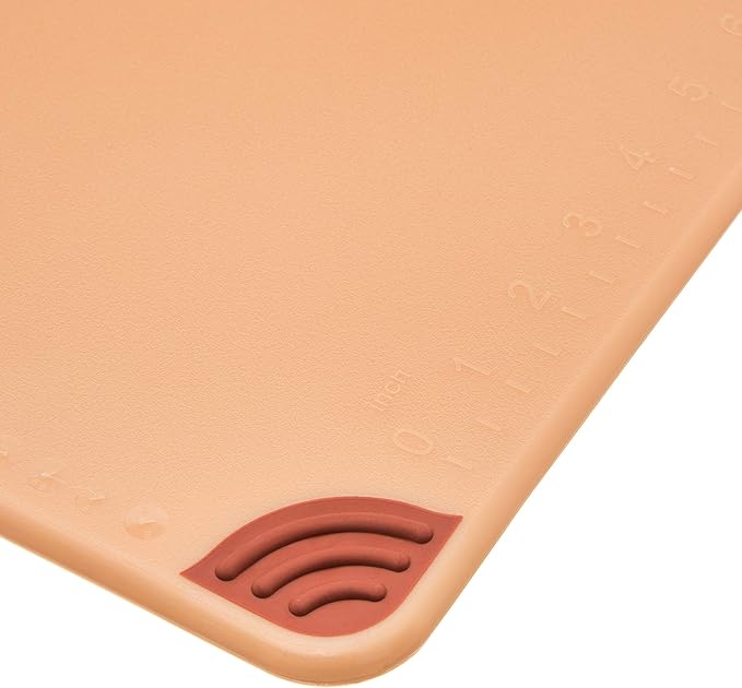 San Jamar Saf-T-Grip Plastic Cutting Board with Safety Hook, 12" x 18" x 0.5", Brown