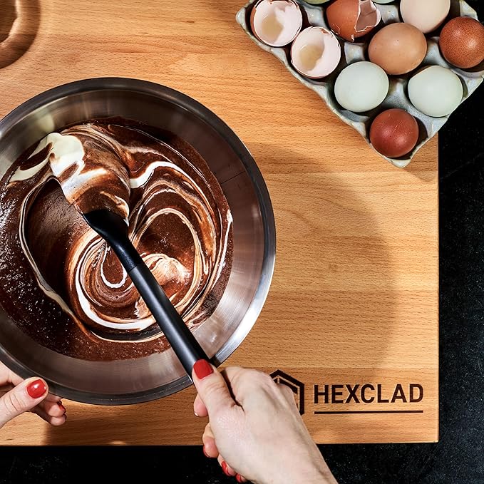 HexClad Stainless Steel Mixing Bowl Set, 3-Piece with Vacuum Seal Lids and Non-Slip Base, 1.3,3 and 5 Quarts